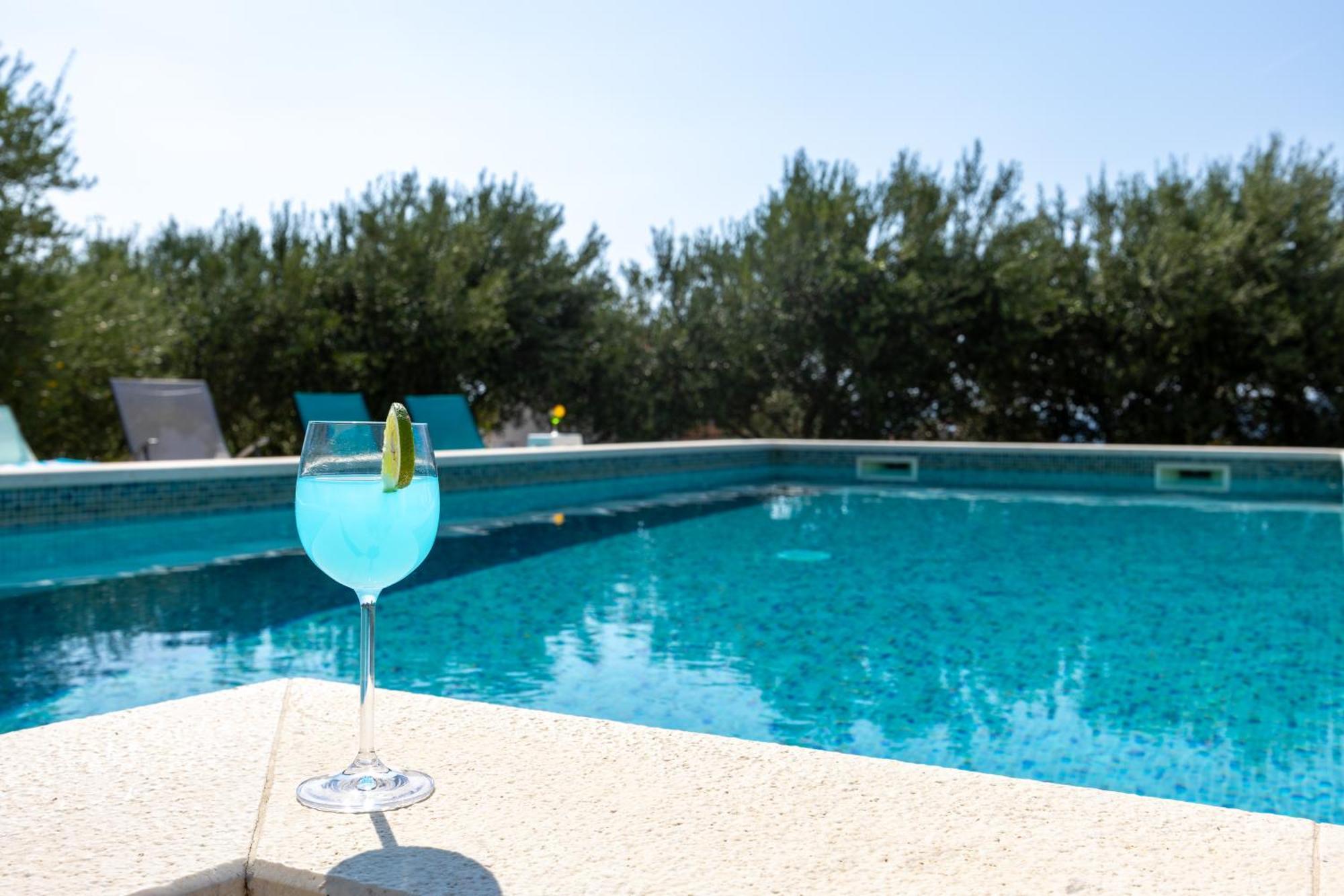 Casa Felice Apartments-Holiday Home Каштела Екстер'єр фото