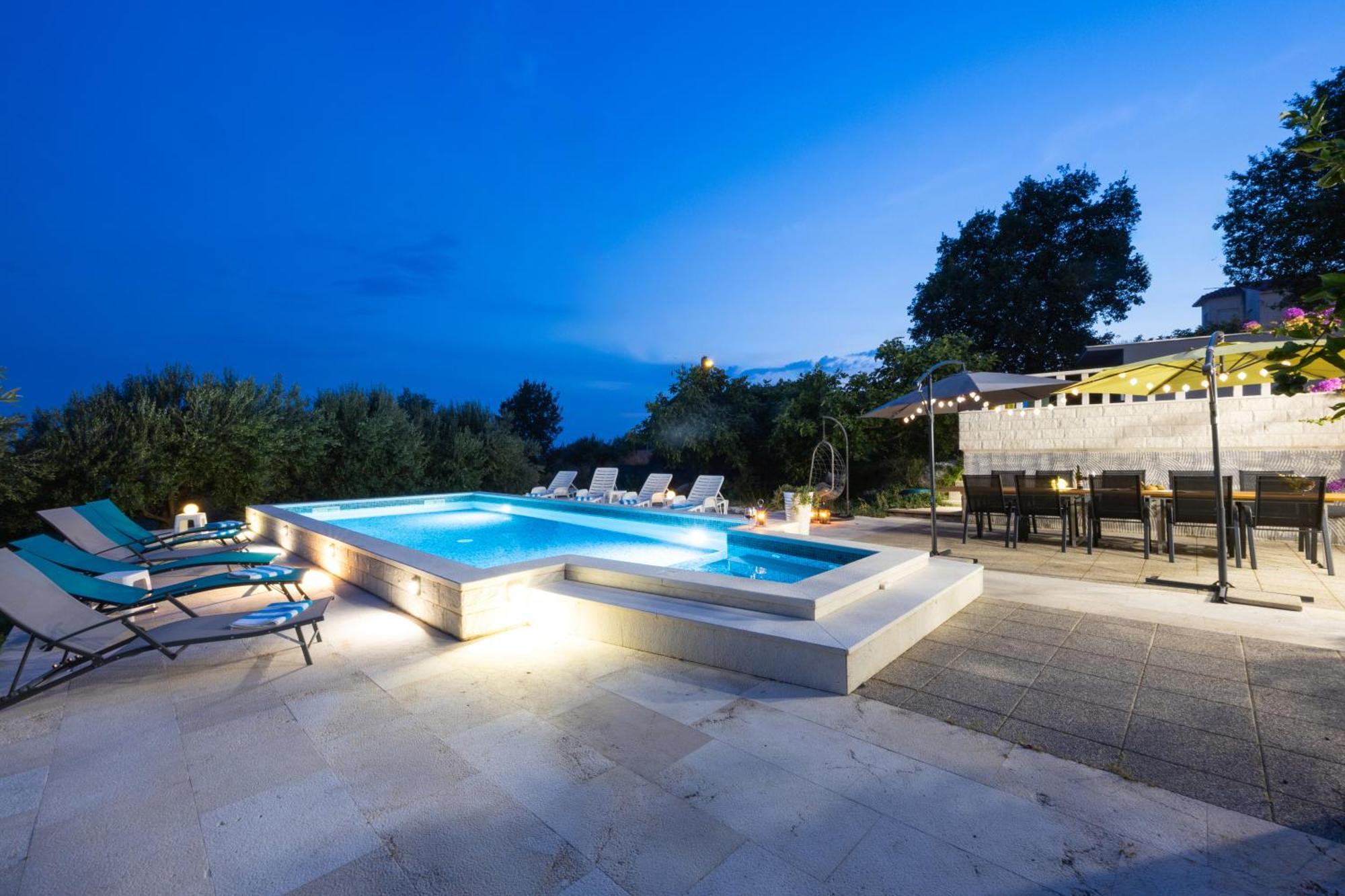Casa Felice Apartments-Holiday Home Каштела Екстер'єр фото