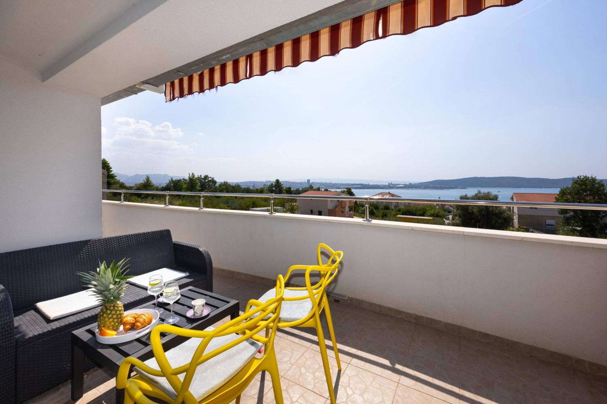 Casa Felice Apartments-Holiday Home Каштела Екстер'єр фото