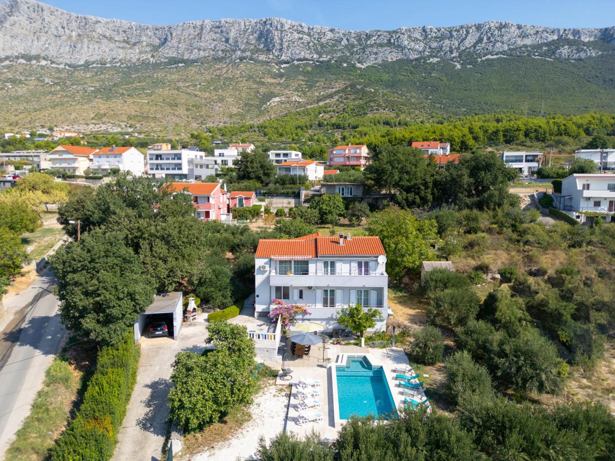 Casa Felice Apartments-Holiday Home Каштела Екстер'єр фото