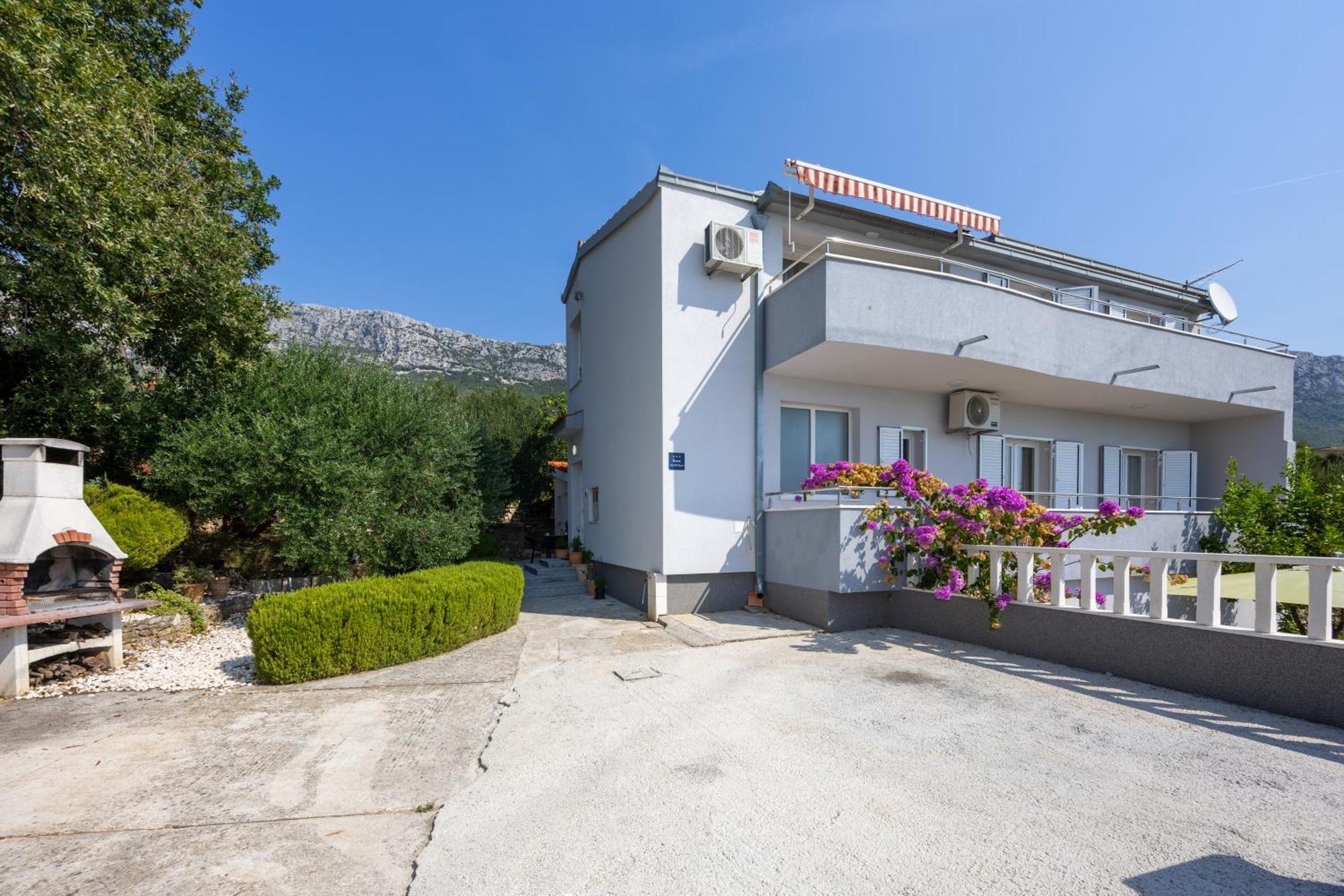 Casa Felice Apartments-Holiday Home Каштела Екстер'єр фото