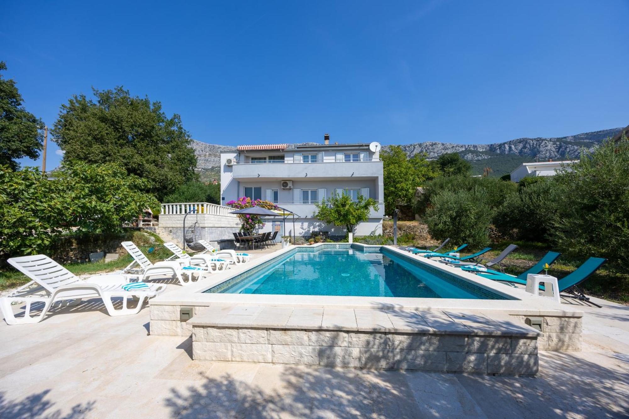 Casa Felice Apartments-Holiday Home Каштела Екстер'єр фото