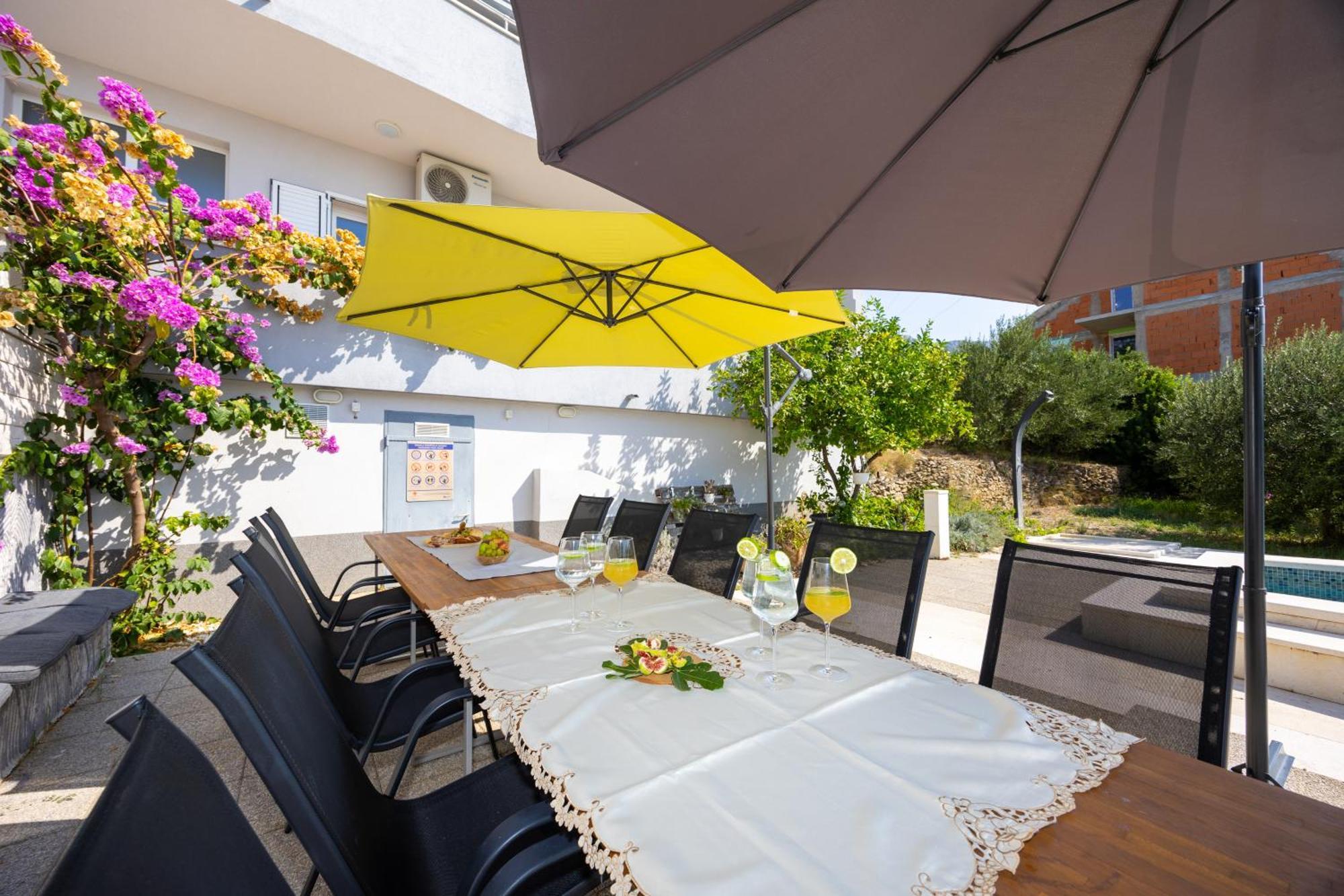 Casa Felice Apartments-Holiday Home Каштела Екстер'єр фото
